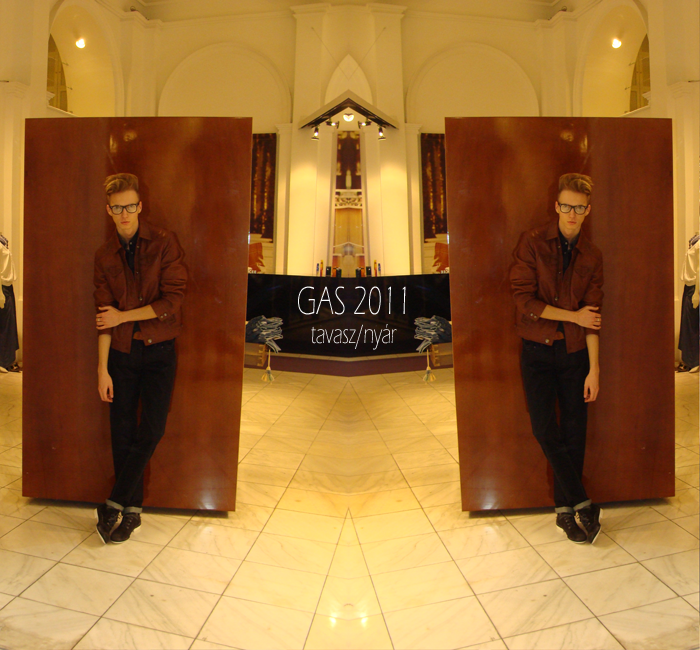 ◄ G A S outfit I.